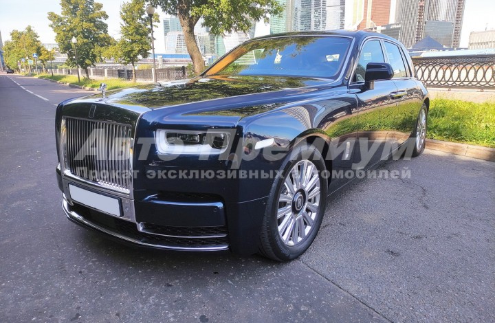 Rolls-Royce Phantom VIII 